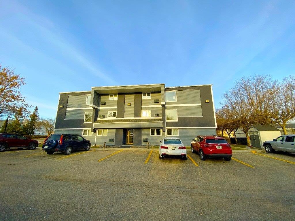 #202-201 3rd Ave. West, Kindersley- L202668