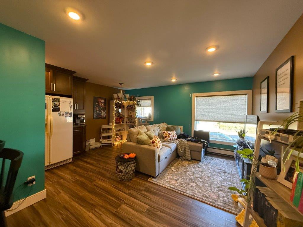 #202-201 3rd Ave. West, Kindersley- L202668